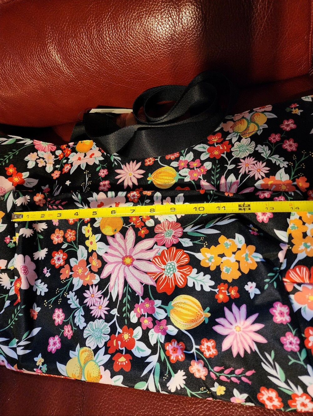 Vera Bradley Lighten Up Large Family Tote NWT - Picture 7 of 11